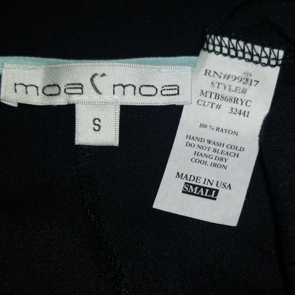 💰50% Off💰Moa Moa Women's Closed Poncho Small - Picture 8 of 8